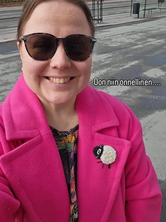 Tää on niiiiiiiin söpö! 🐑

Ja siis maksoin tästä 3,65€!😍

Mikä on sun viime aikojen paras kirppislöytö?